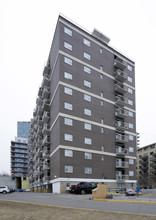 Elbow Tower in Calgary, AB - Building Photo - Building Photo