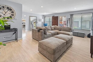 22331 Harbor Ridge Ln in Torrance, CA - Building Photo