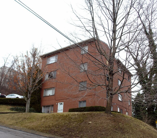 940 Centre Ave in Pittsburgh, PA - Foto de edificio - Building Photo