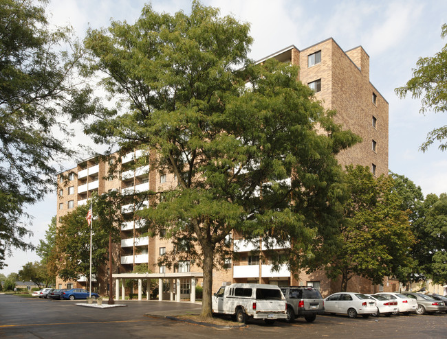 Westgate Tower in Westland, MI - Building Photo - Building Photo