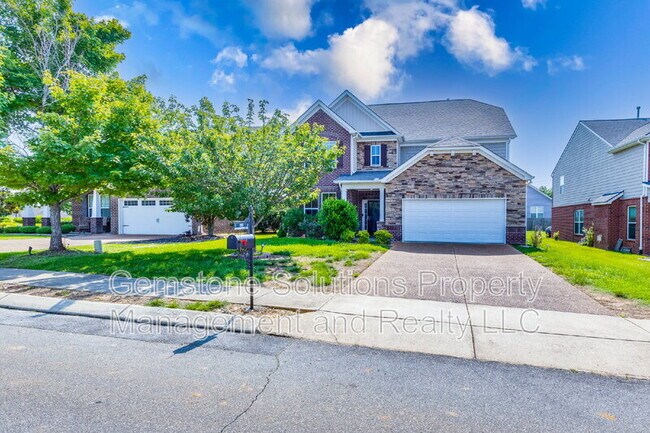 203 S Dunnwood Ln in Mount Juliet, TN - Building Photo - Building Photo