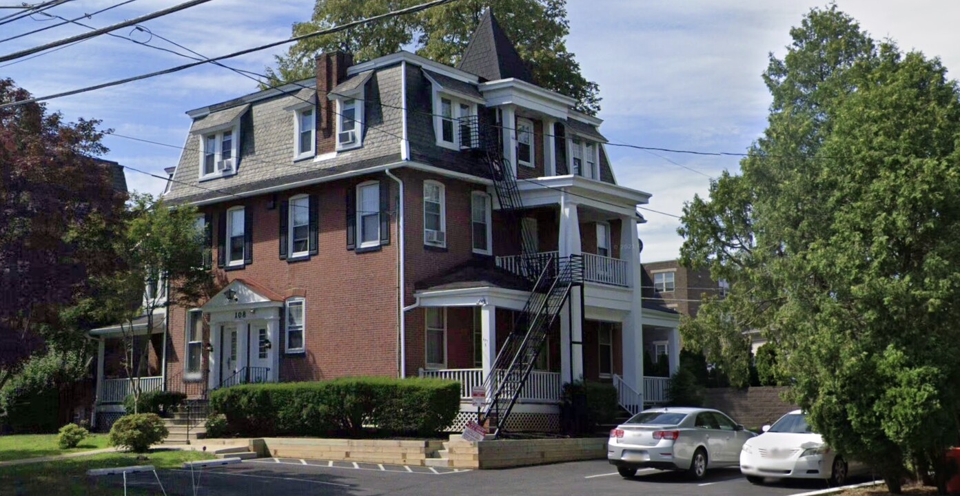 108 Morton in Ridley Park, PA - Building Photo