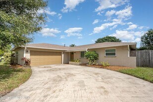 511 Avignon Dr in Melbourne, FL - Building Photo
