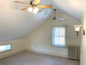 113 Prospect Hill St in Newport, RI - Foto de edificio - Building Photo