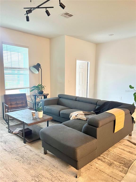 2361 Volunteer Ave in Kissimmee, FL - Building Photo - Building Photo