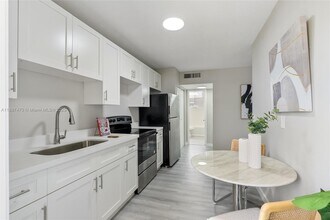 501 SE 23rd St in Fort Lauderdale, FL - Building Photo - Building Photo