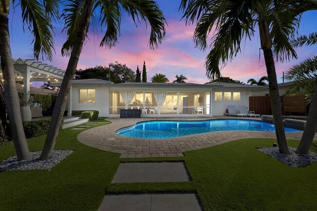 6251 NE 19th Ter in Fort Lauderdale, FL - Building Photo - Building Photo