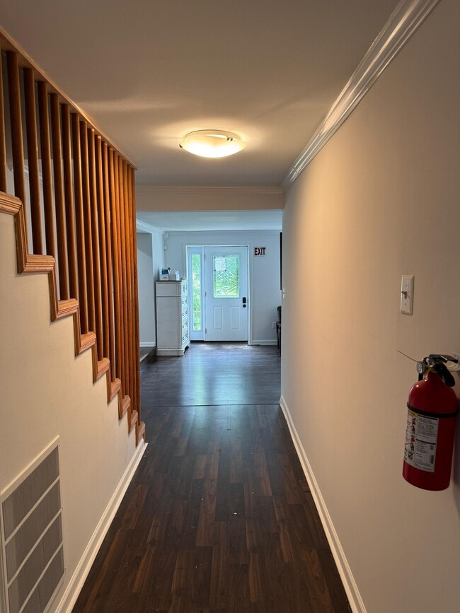 property at 19004 Queen Dr