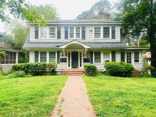 property at 2414-2412 W Club Blvd