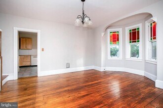 208 S Atlantic Ave in Haddonfield, NJ - Building Photo - Building Photo