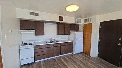 117 Southview Dr in Marion, IA - Building Photo - Building Photo