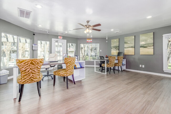 The Prescott in Houston, TX - Building Photo - Lobby