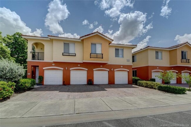 property at 44 SE Sedona Cir