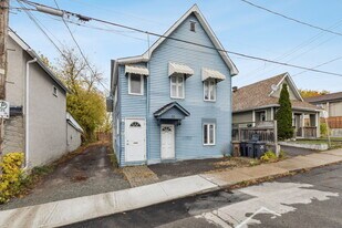 11 Charlevoix Rue in Gatineau, QC - Building Photo