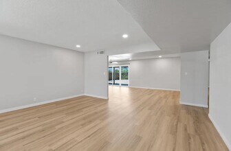 14232 N 52nd St in Scottsdale, AZ - Building Photo - Building Photo