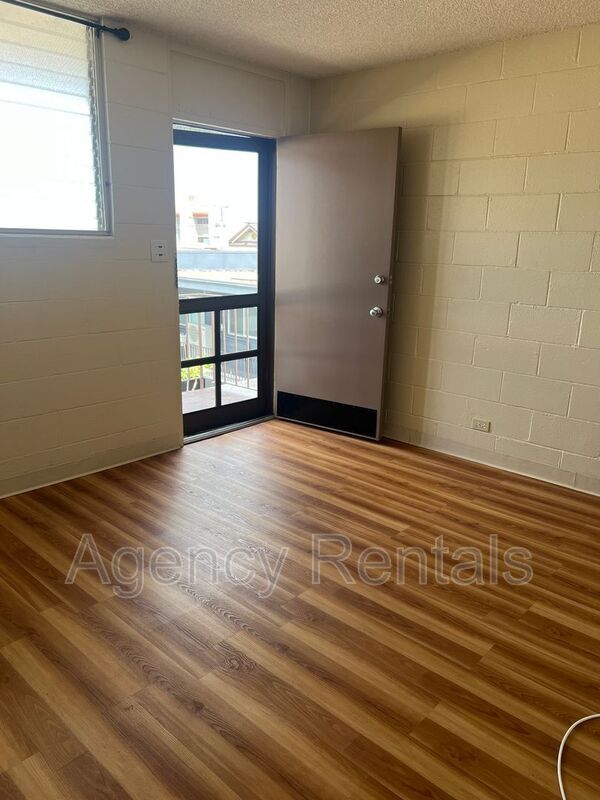 property at 425 N Kuakini St