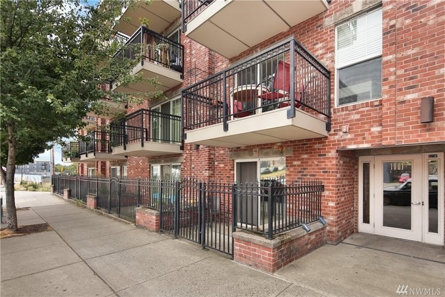 property at 1001 N State St