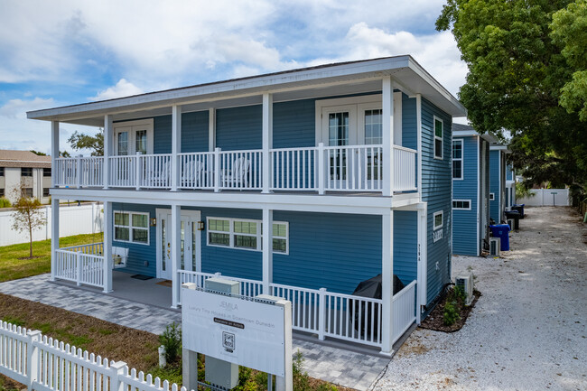 Little Blue Hideaway in Dunedin, FL - Building Photo - Building Photo