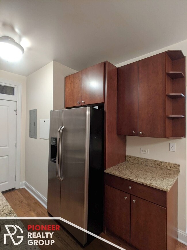 736 W Addison St, Unit 744-1S in Chicago, IL - Building Photo - Building Photo