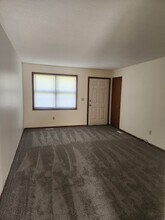 409 N Ridgeview Dr in Warrensburg, MO - Building Photo - Building Photo