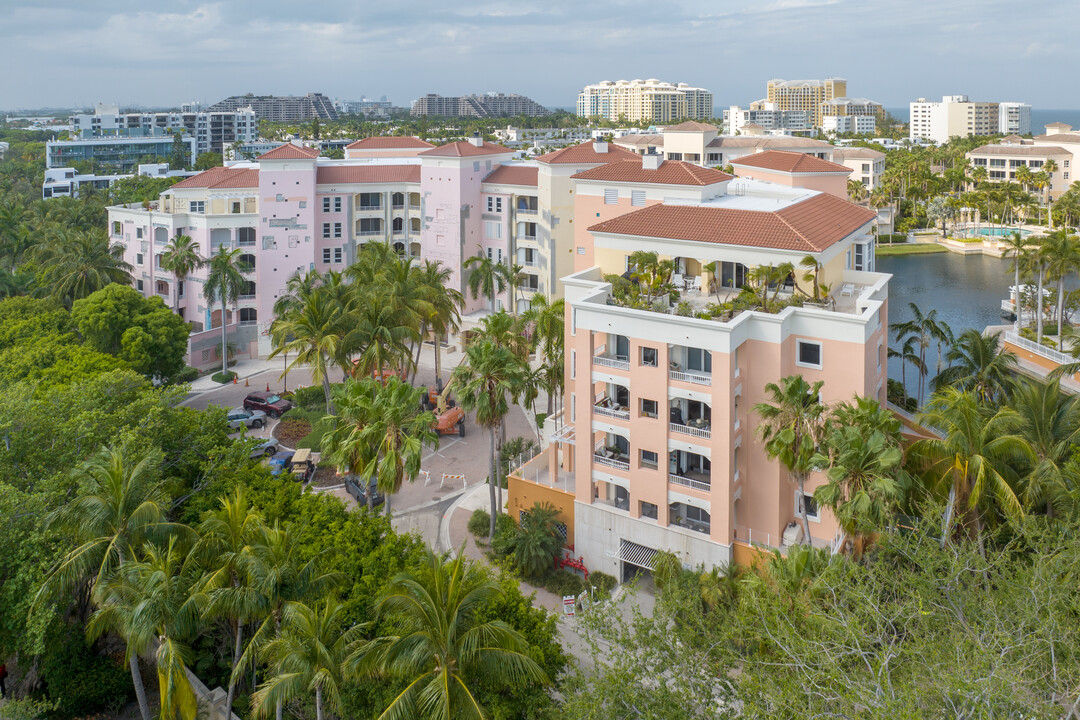 Resort Villas in Key Biscayne, FL - Foto de edificio