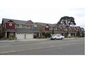 Warner Street Townhomes