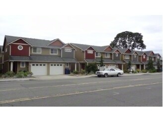 Warner Street Townhomes in Tacoma, WA - Building Photo