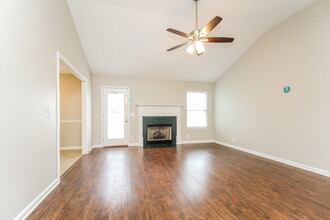 1334 St Andrews Dr in Murfreesboro, TN - Building Photo - Building Photo