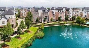 9546 London Bridge Station in Houston, TX - Building Photo