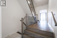 207 Fowley Dr in Oakville, ON - Building Photo - Building Photo