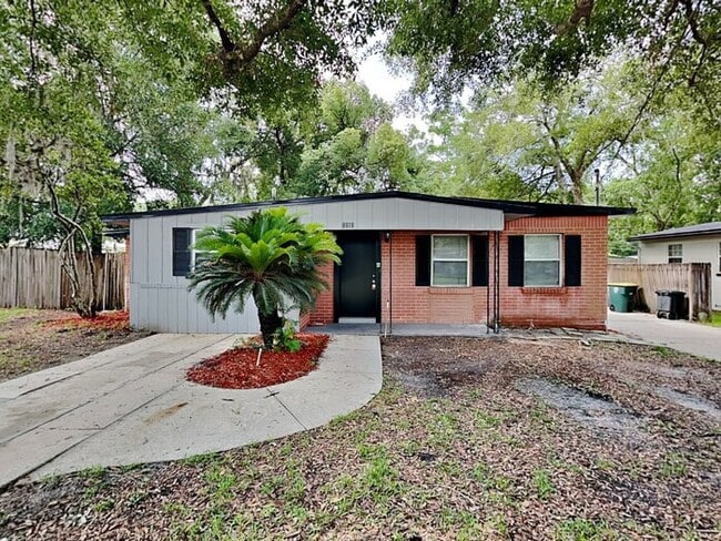 property at 8818 Ricardo Ln
