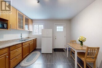 117 Hampton Ave in Toronto, ON - Building Photo - Building Photo