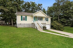 425 Jonesboro Ct in La Vergne, TN - Building Photo