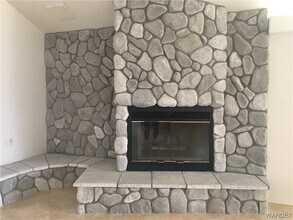 2523 Country Club Dr in Bullhead City, AZ - Building Photo - Building Photo