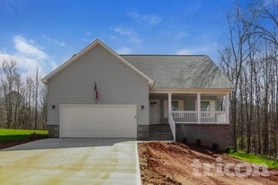 241 Roosevelt Thompson Rd in Belton, SC - Building Photo