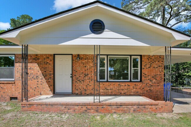 1904 Shiloh Dr in Fayetteville, NC - Building Photo - Building Photo