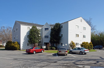 Towne House Apartments in Anderson, SC - Building Photo - Building Photo