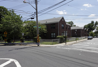 1218 Court St in Staten Island, NY - Foto de edificio - Building Photo