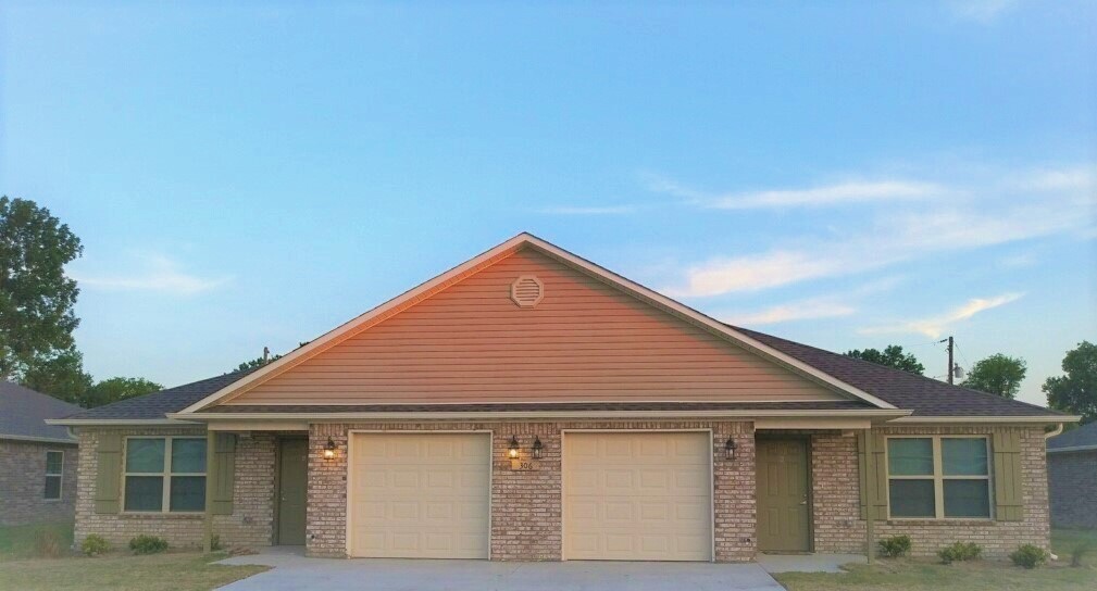 StoneRidge Duplexes of Bentonville in Bentonville, AR - Foto de edificio