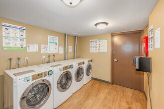 Spencer House in Seattle, WA - Building Photo - Building Photo