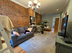 618 E 6th St in Boston, MA - Building Photo - Building Photo