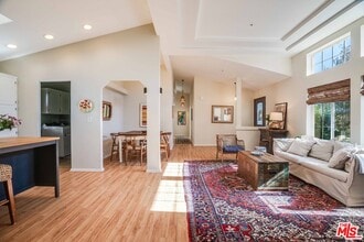 1169 Aztec in Topanga, CA - Building Photo - Building Photo