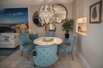 3530 NW 52nd Ave in Lauderdale Lakes, FL - Building Photo - Building Photo