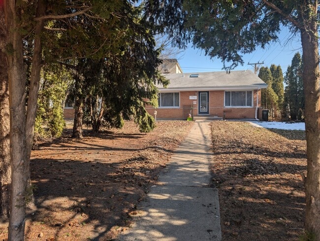 8557 N National Ave in Niles, IL - Building Photo - Building Photo