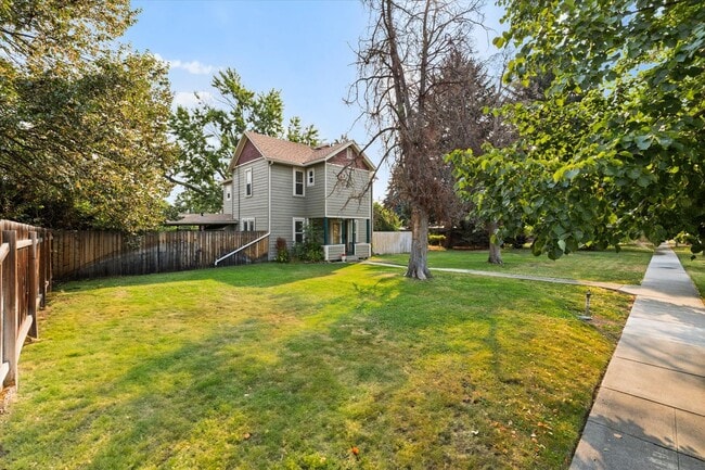 property at 1216 W Boise Ave