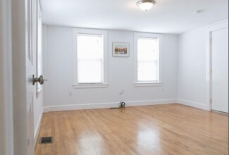 8 Allen St, Unit 1 in Cambridge, MA - Building Photo - Building Photo