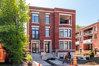4898A De Maisonneuve Boul O in Westmount, QC - Building Photo - Building Photo