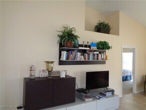 6115 Reserve Cir in Naples, FL - Building Photo - Building Photo