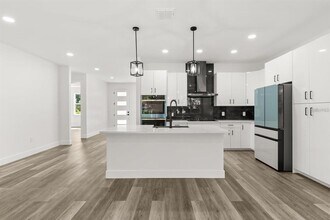321 Water Shr Dr in Leesburg, FL - Building Photo - Building Photo