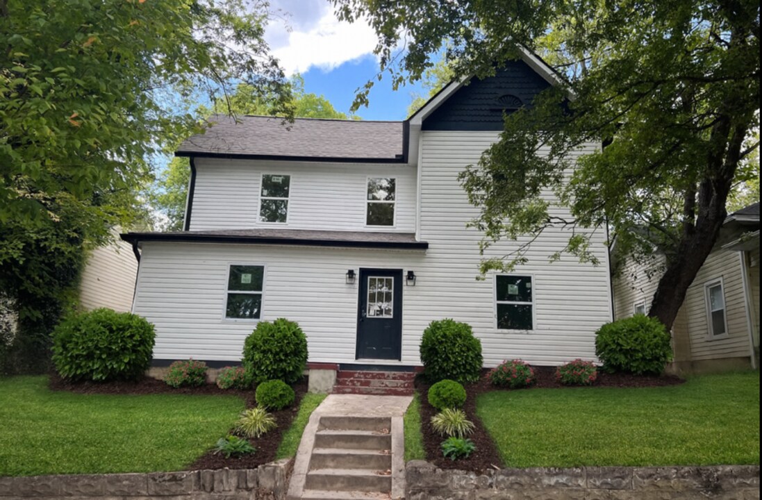 2827 E 5th Ave in Knoxville, TN - Building Photo